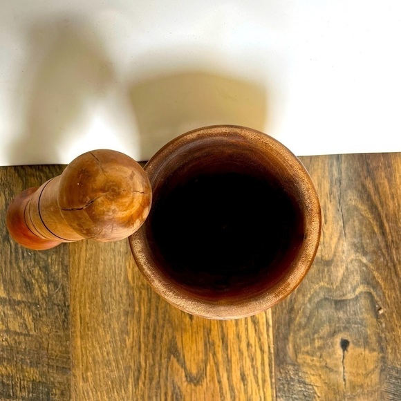 MADE IN MONTANA Walnut Mortar and Pestle - Picture 7 of 8